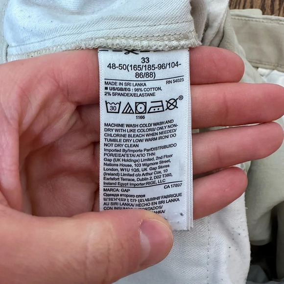 The Gap Men’s Stretch Shorts Sz 33 in Light Beige - Picture 3 of 4